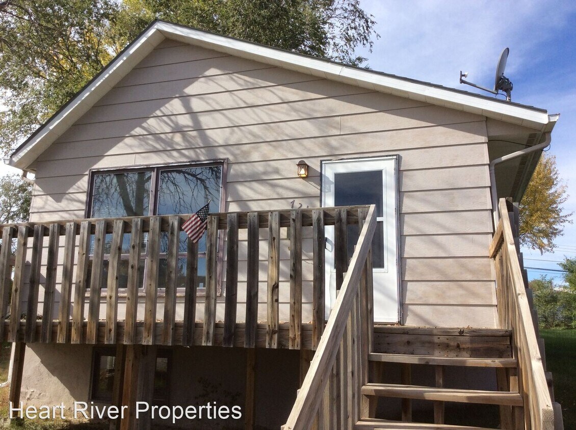 721 3rd Ave W, Dickinson, ND 58601 House Rental in Dickinson, ND
