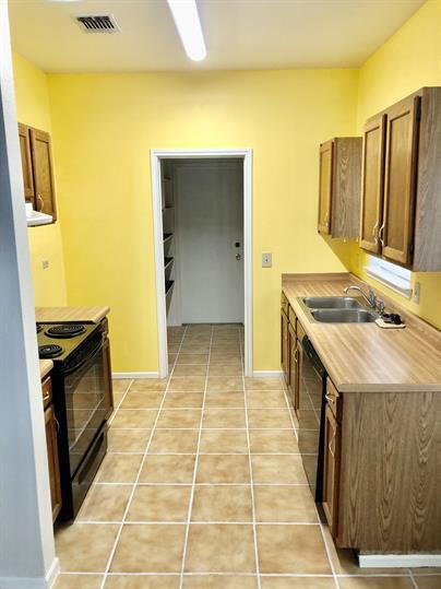 Foto del edificio - Charming 3-Bedroom Home in Feather Ridge –...