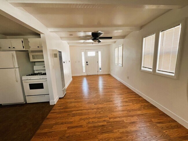Foto del edificio - 6615 E Ocean Blvd