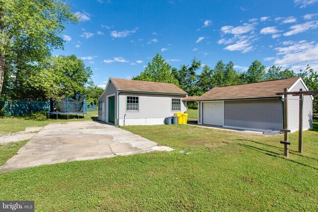 Building Photo - 1222 Reece Rd