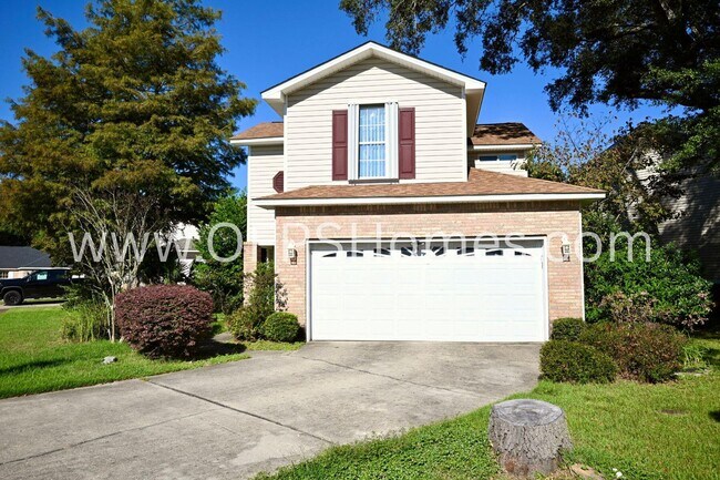 Building Photo - 933 Scenic Oak Ln