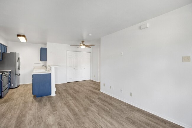 Building Photo - Beautiful Ground Floor Burro Ranch Condo!