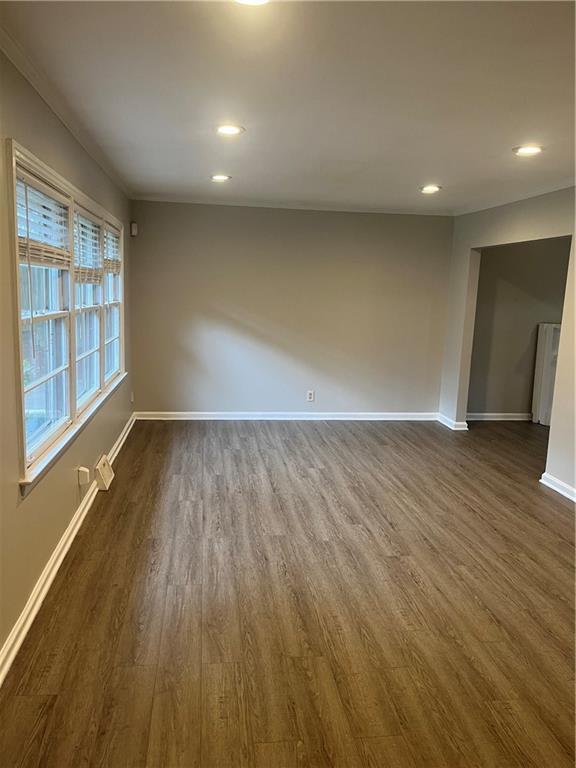 Foto del edificio - 2994 St Anne's Ln NW