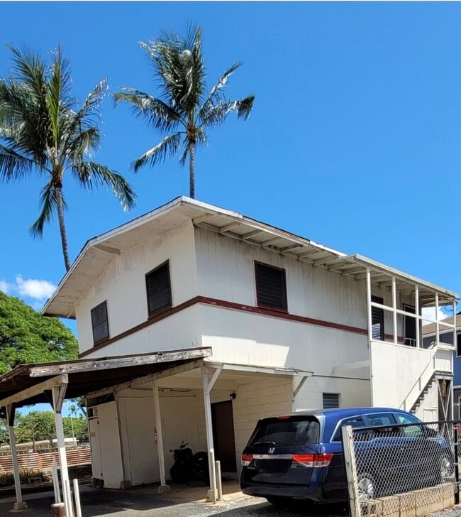 Building Photo - 908A Lukepane Ave