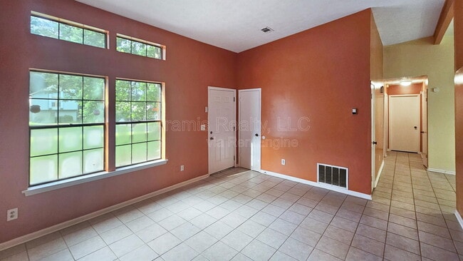 Building Photo - 2416 Newgate Dr