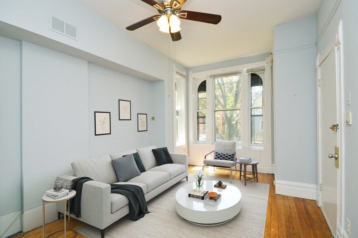 Foto principal - 1825 N Bissell St