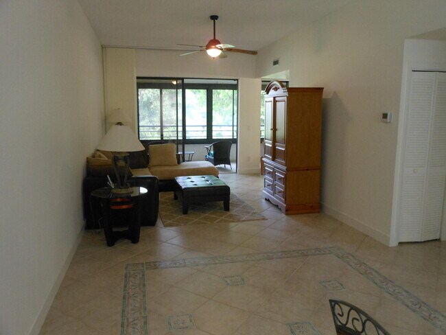 Building Photo - 7472 La Paz Blvd