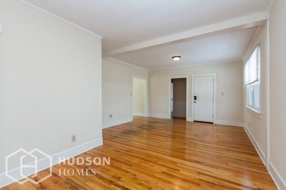 Building Photo - MOVE-IN SPECIAL! Move in by March 31st - G...