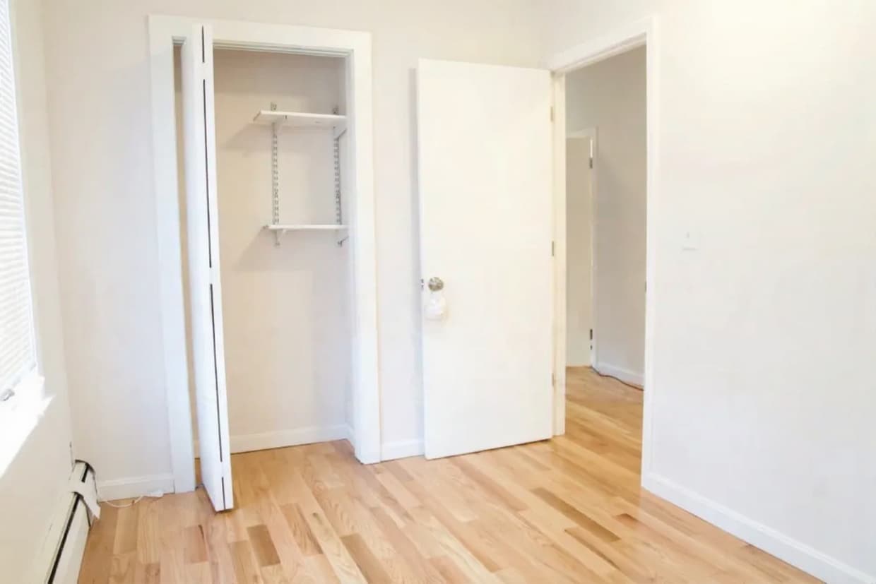 *Las imágenes son muestras representativas de la unidad anunciada. En algunos casos, las unidades reales que visita... - 3 Bickford Ave