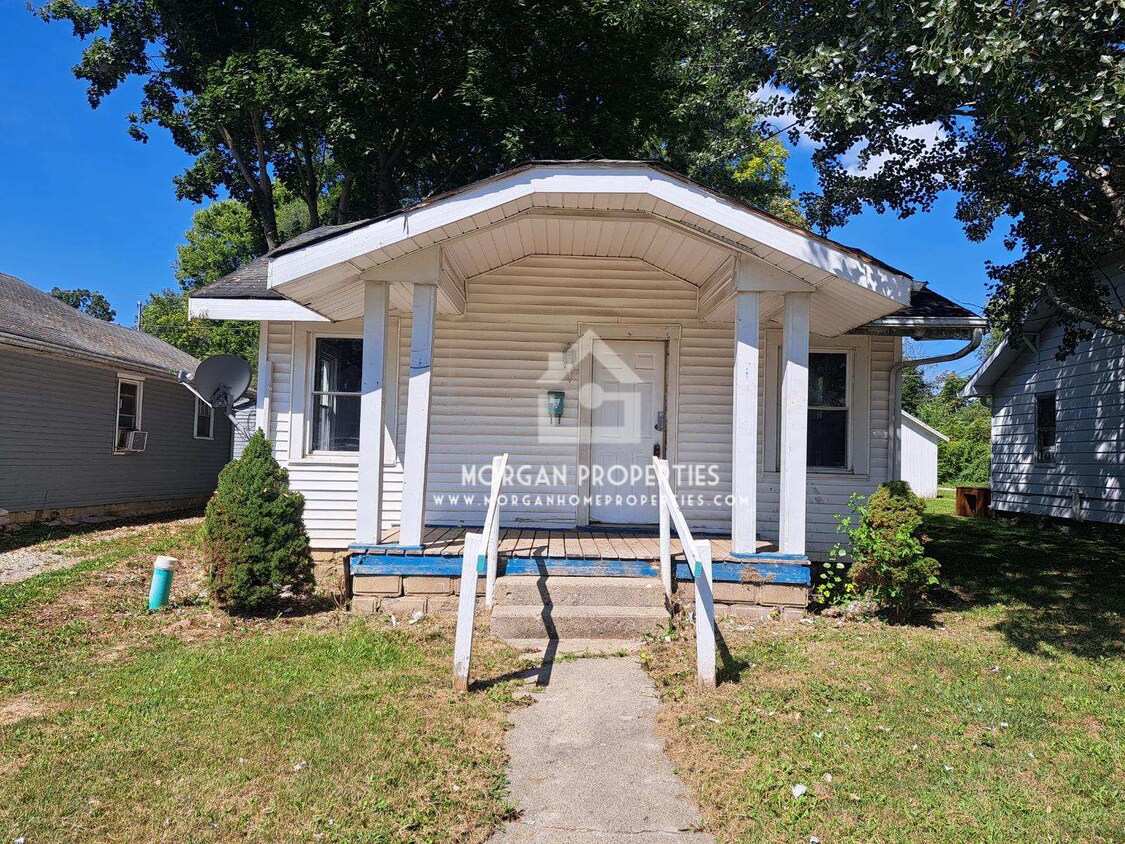 1823 Halford St, Anderson, IN 46016 House Rental in Anderson, IN