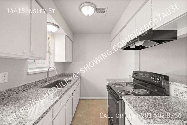 Building Photo - 14415 Insley St