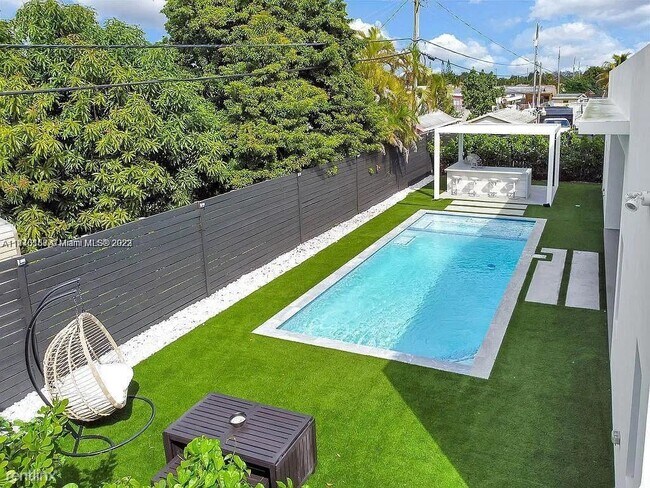 Foto del edificio - 4 br, 3 bath House - 11315 SW 43rd Ln Fl 3...