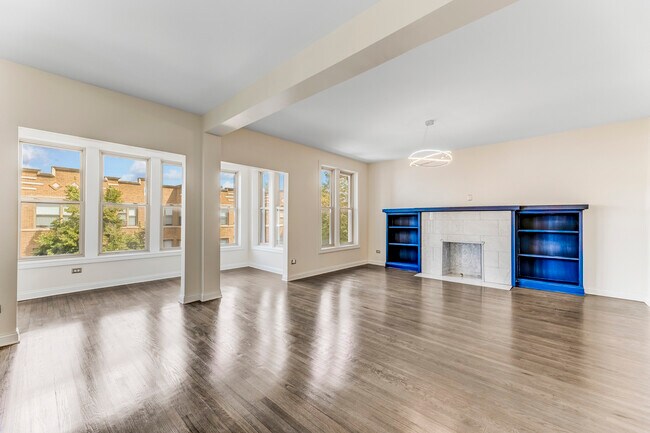 Foto del edificio - 4722 S Ingleside Ave