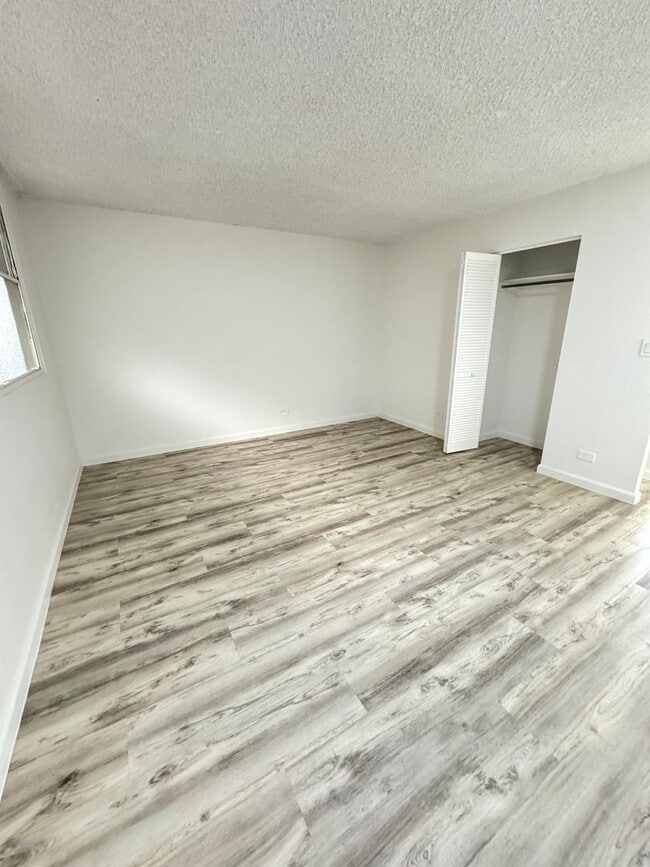 Photo - 1 bed, 1 bath at the Kalakauan In Waikiki House