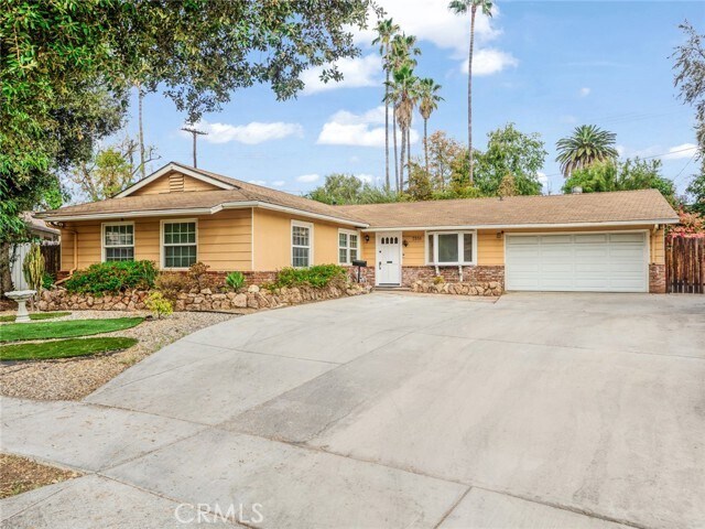 Foto principal - 7551 Quimby Ave