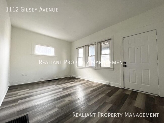 Building Photo - 1112 Gilsey Ave