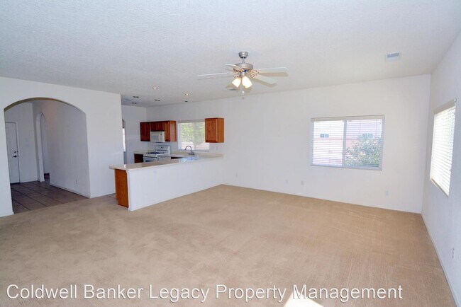 Building Photo - 3 br, 2 bath House - 3300 Rio Largo Dr SW
