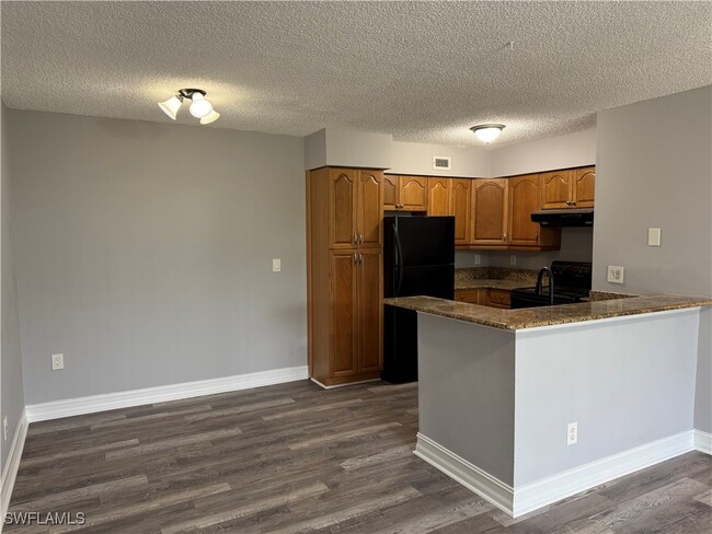 Building Photo - 13545 Eagle Ridge Dr