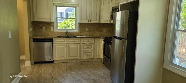 Foto del edificio - 1048 Falling Water Dr SE