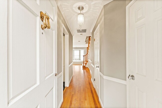 Building Photo - 114 N Union St