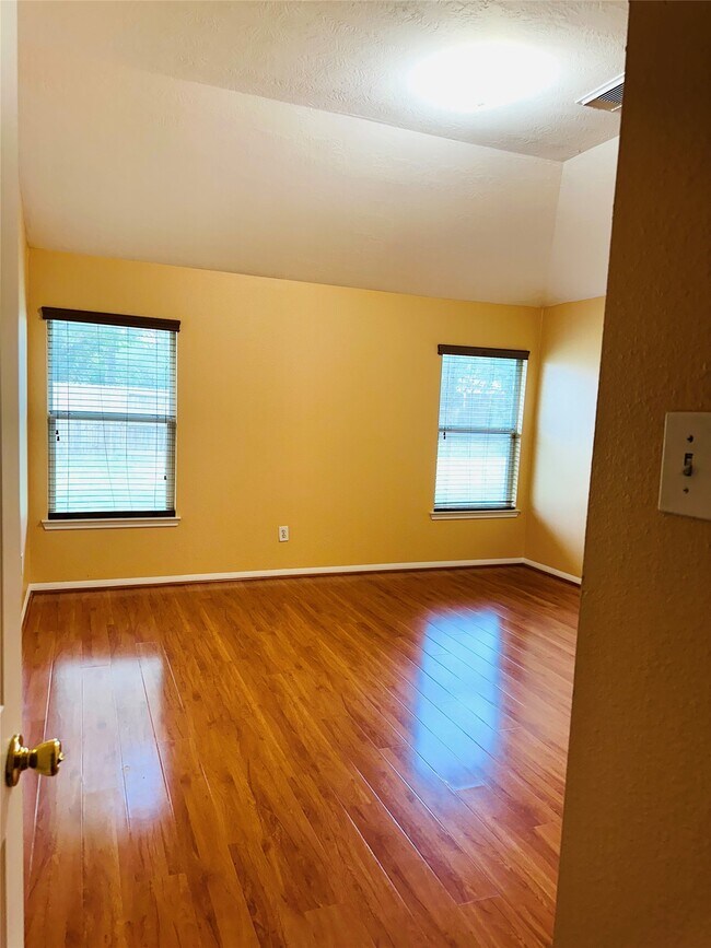 Building Photo - 20506 Rainstone Ct