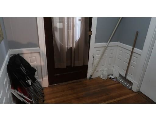 Building Photo - 15 Maybrook St