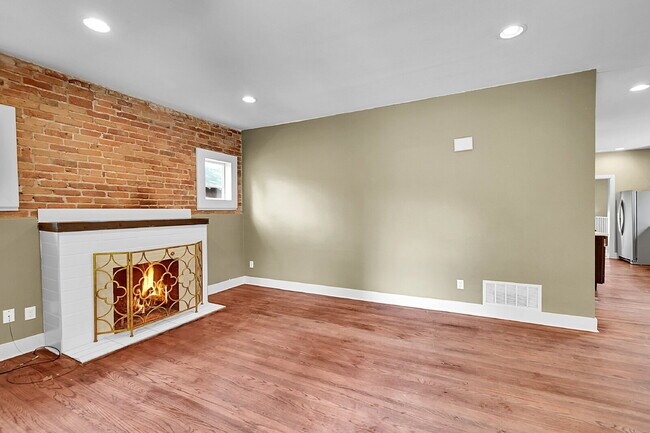 Photo - $3,500.00- Charming and Updated 4 bed, 3 bath Home in West Highland Denver!