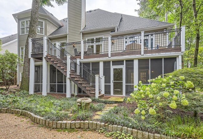 Building Photo - 3362 Mathieson Dr NE