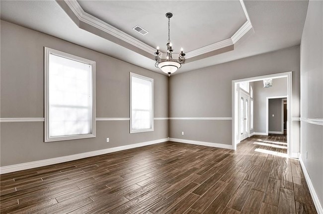 Building Photo - 24 S Windsor Dr