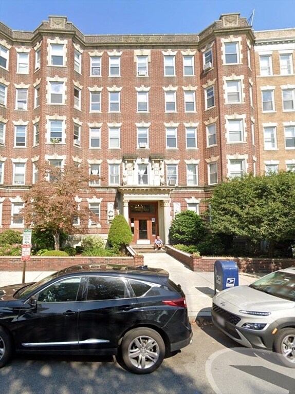 Primary Photo - 125 Park Dr