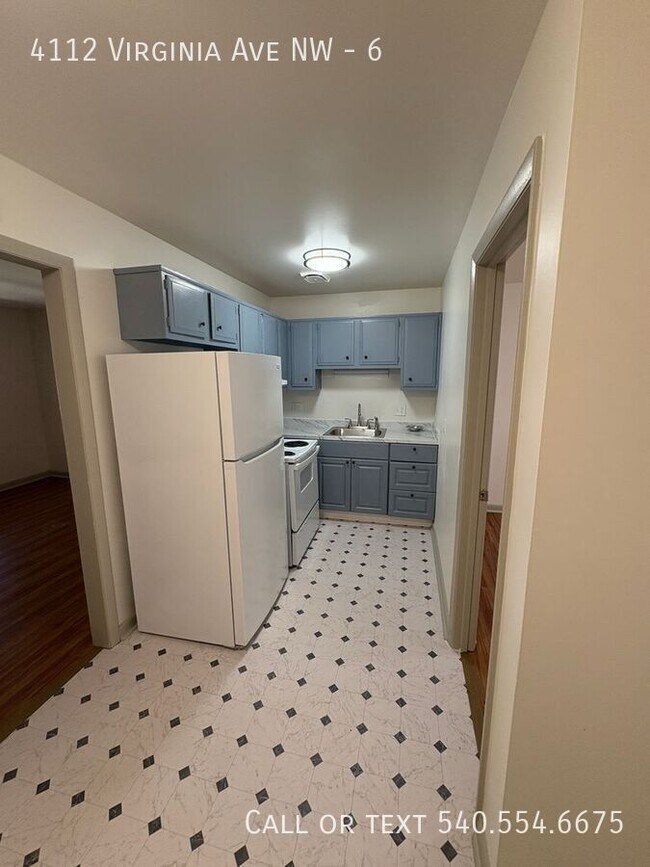 Foto del edificio - 4112 Virginia Ave NW