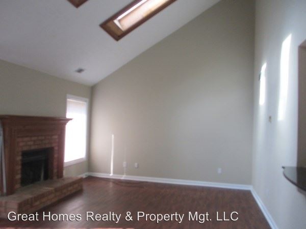 Building Photo - 4397 Coopers Creek Dr SE