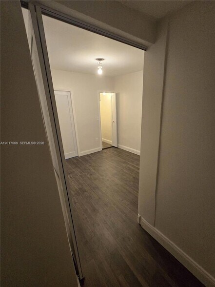 Foto del edificio - 6221 SW 2nd St