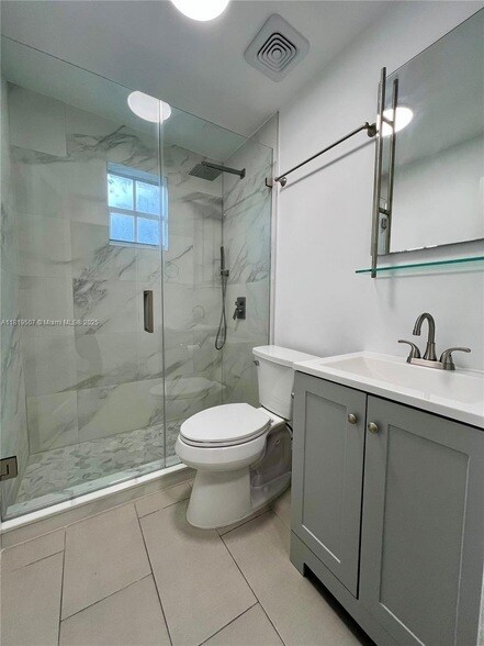 Foto principal - 361 SW 20th Rd