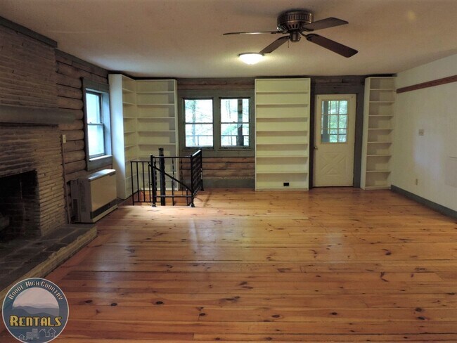 Foto del edificio - Log Home in Alpine Acres