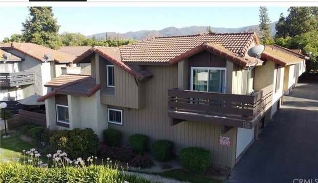 Building Photo - 1356 Brentwood Cir