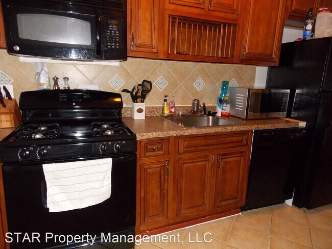 Foto del edificio - 3 br, 1 bath House - 3212 Ellerslie Ave