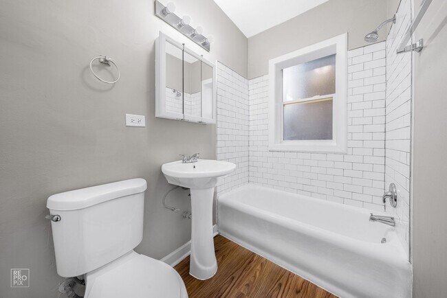 Foto del edificio - 1942 Lombard-4