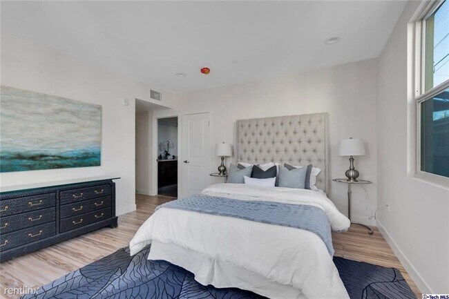 Foto del edificio - 3 br, 2.5 bath Condo - 465 Salem St