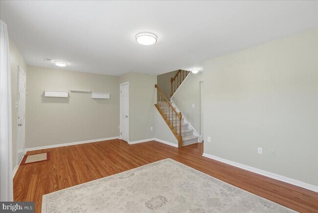 Foto del edificio - 8582 Adamson St