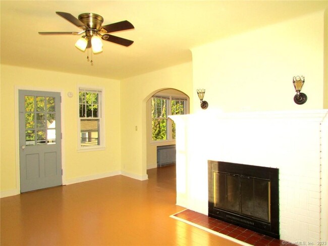 Foto del edificio - 89 Hillside Ave