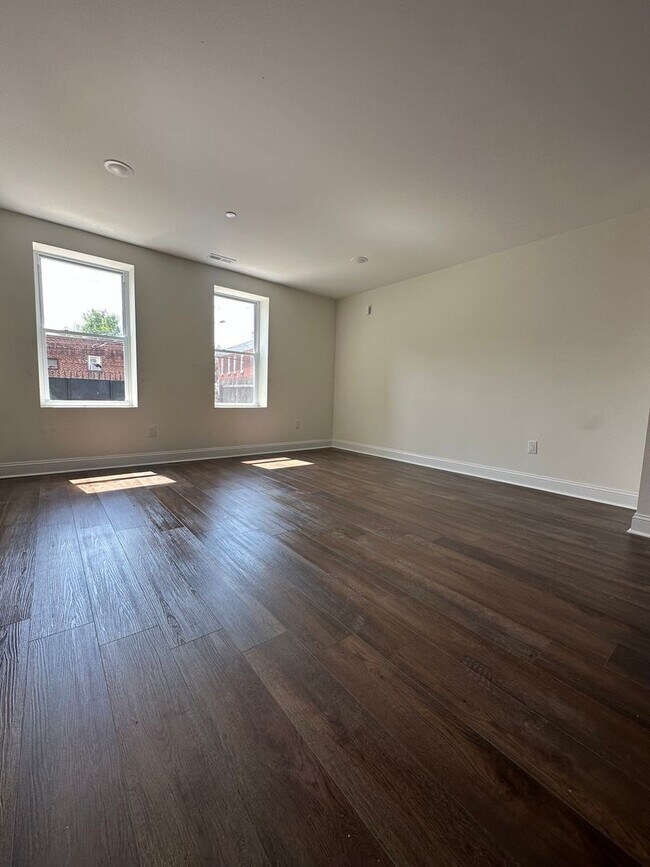Building Photo - 3102 Frankford Avenue