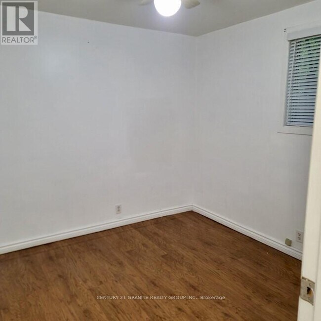 10277 Hwy 41, Kaladar, ON K0H 1Z0 House for Rent in Kaladar, ON