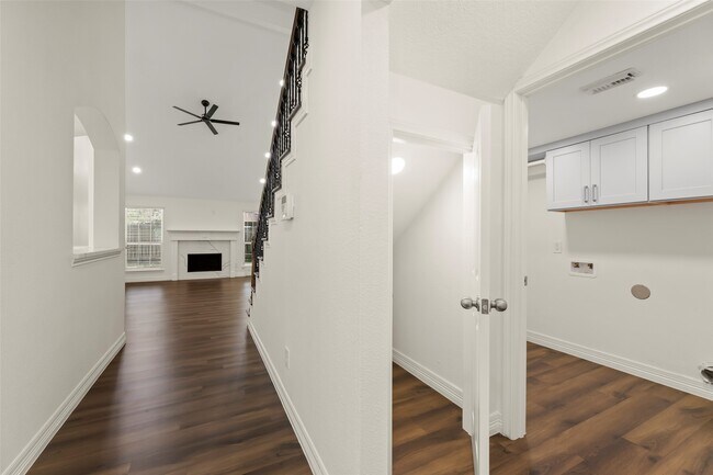 Building Photo - 15006 Sapling Oak Ct