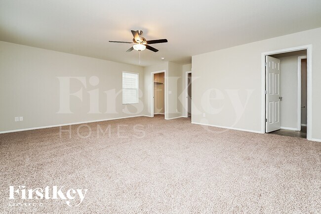 Foto del edificio - 1069 Cable St