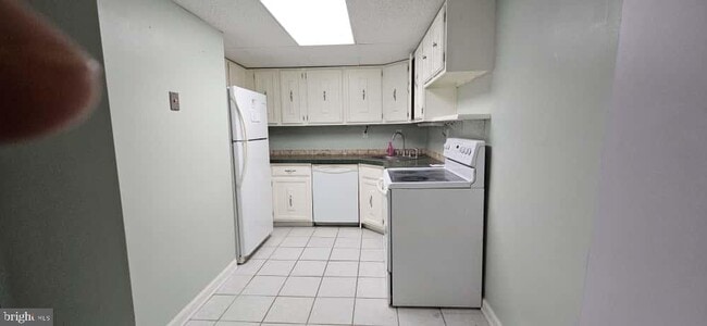 Foto del edificio - 3213 Forest Ln