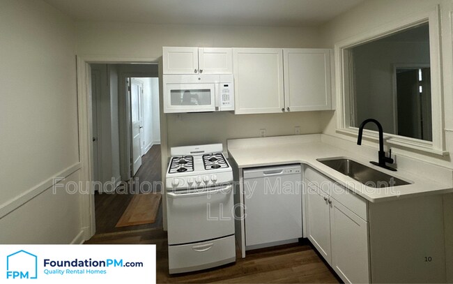 Foto del edificio - 113 N Greer St