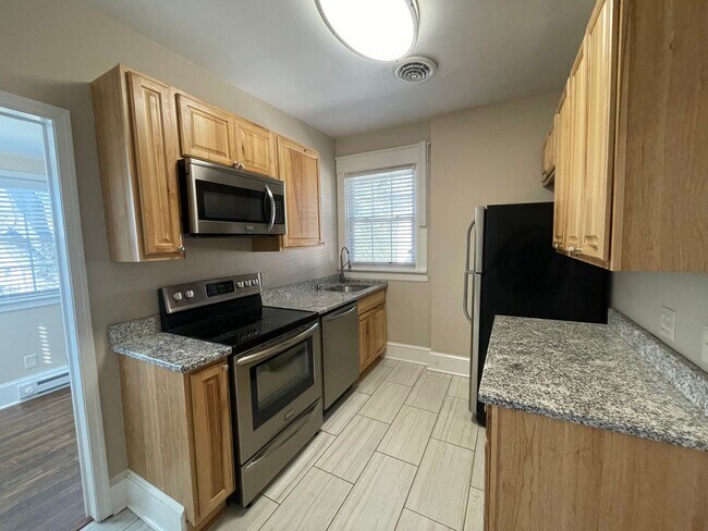 Building Photo - 3214 N Ave Unit B