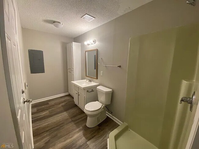 Foto del edificio - 316 N Pleasant Hill Rd