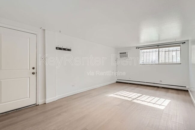 Photo - 65 N Clarkson St Apartment